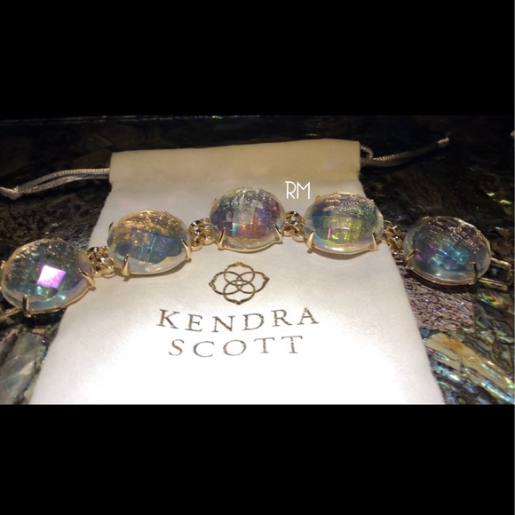 Gorgeous Kendra Scott Clear Iridescent Cassie EUC - Picture 4 of 5